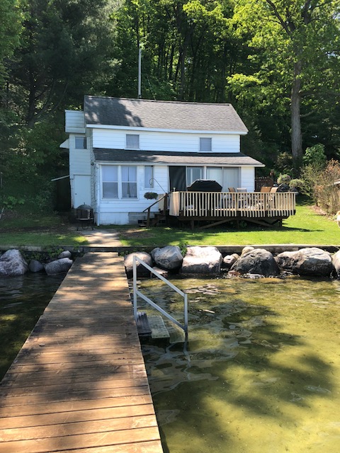 Gun Lake Cottage Rentals 8 Turtle Rock Dr 5br 2 Baths